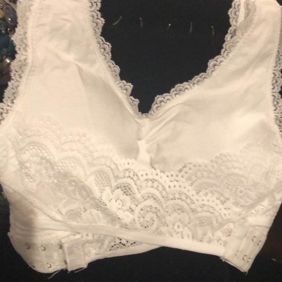 Cross-Front Wireless Bra Set-of-THREE - Picture 5 of 8